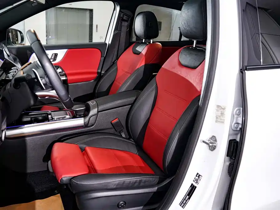 Mercedes-Benz GLA AMG — миниатюра 18