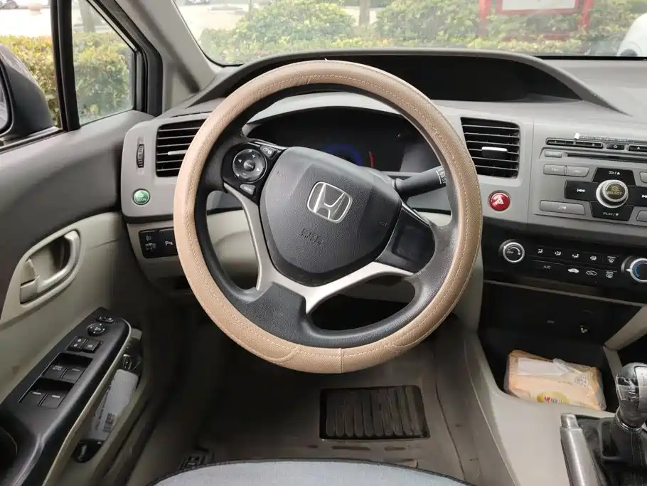 Honda Civic — миниатюра 15