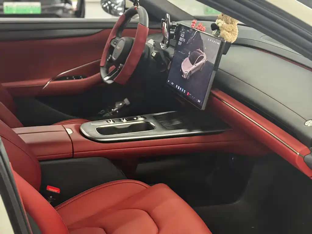 XIAOMI CAR XIAOMI SU7