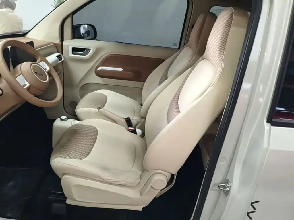 Wuling MINIEV — миниатюра 15