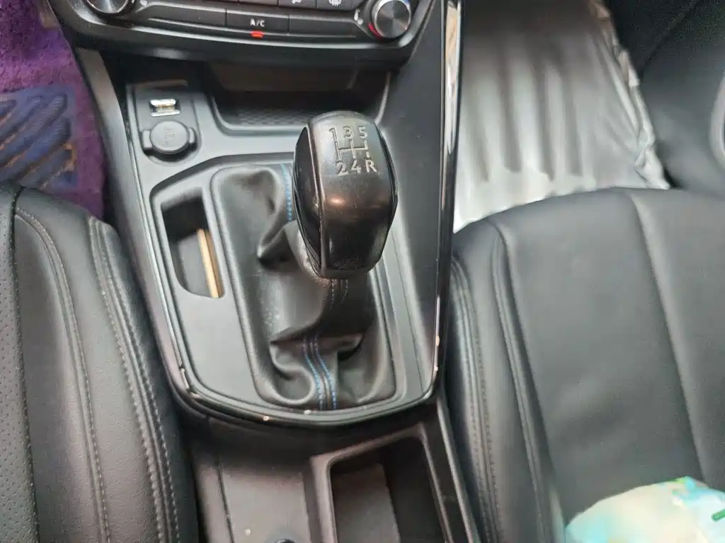 Peugeot 308 — миниатюра 7