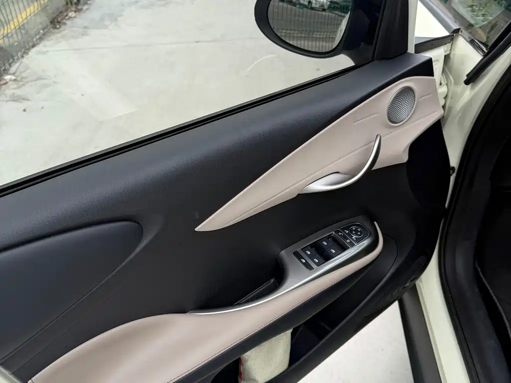 BYD Dolphin — миниатюра 6