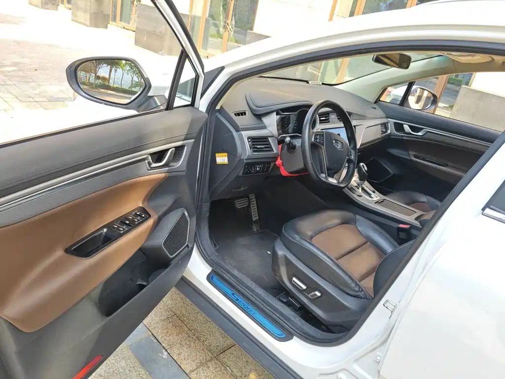 Geely Emgrand GS — миниатюра 12