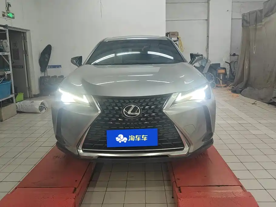 Lexus UX — миниатюра 2