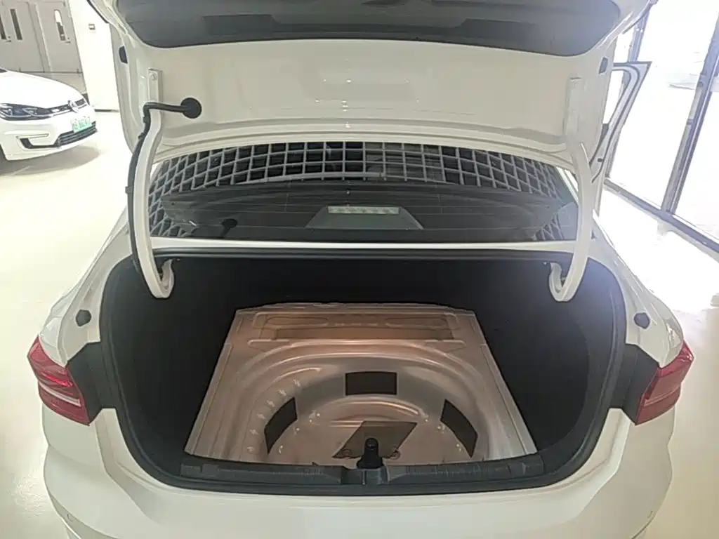 Volkswagen Lavida Pure Electric — миниатюра 19