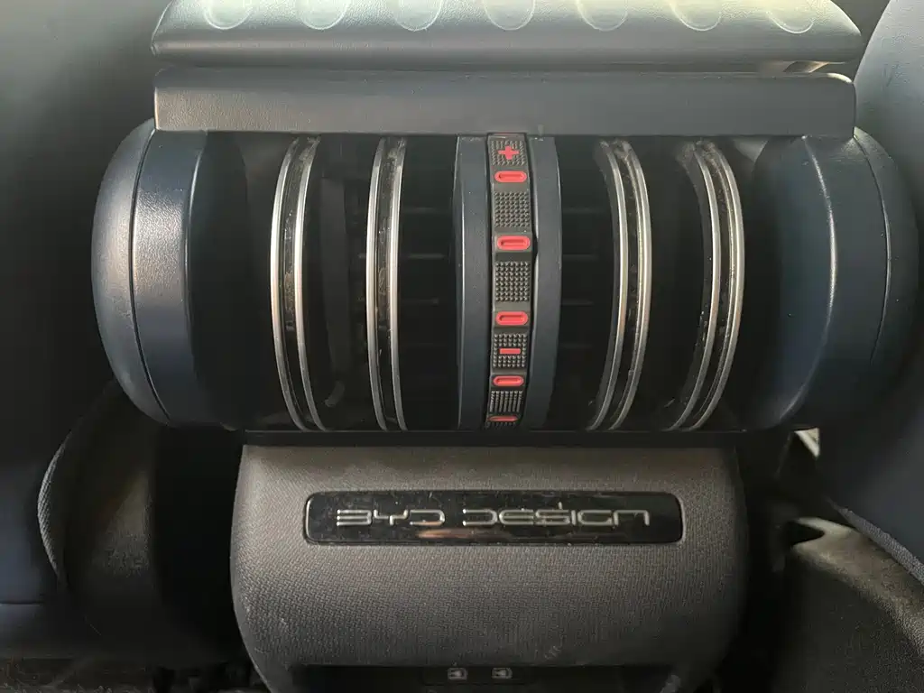 BYD Yuan Plus — миниатюра 15