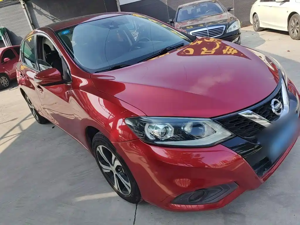 Nissan Tiida — миниатюра 4