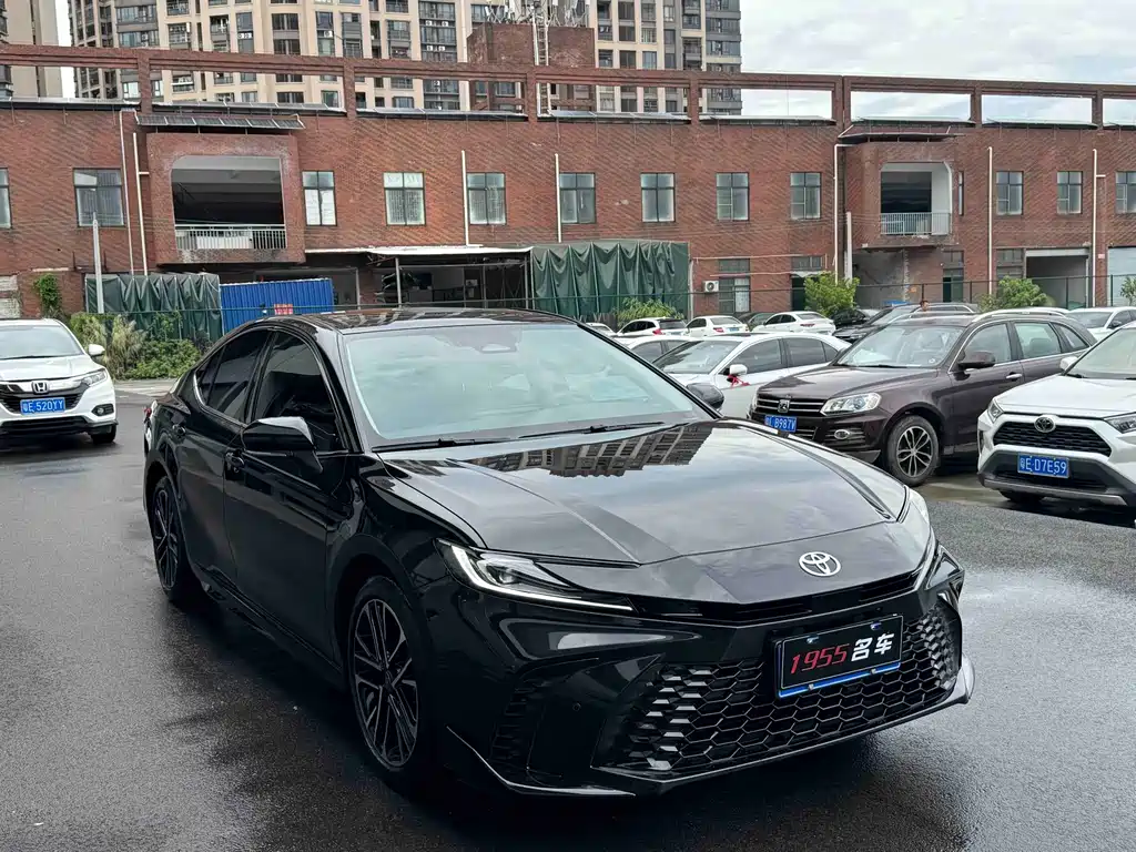 Toyota Camry 2026 2.0HSE Sport Lite
