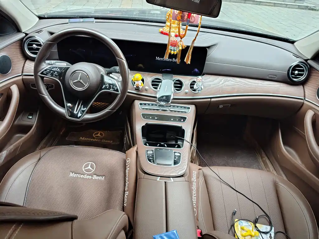 Mercedes-Benz E-Class — миниатюра 5