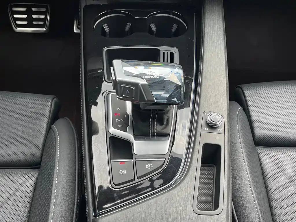 Audi A4L — миниатюра 8