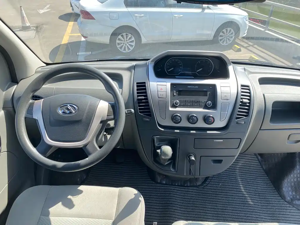 MAXUS V80 — миниатюра 7