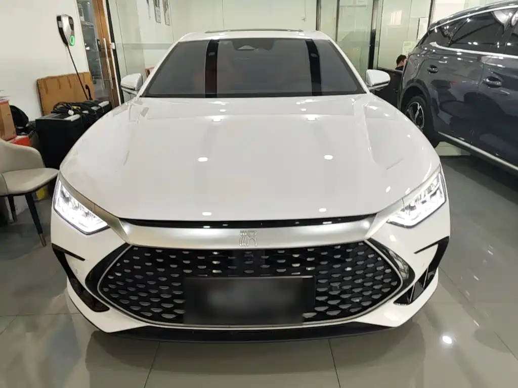 BYD Han — миниатюра 3