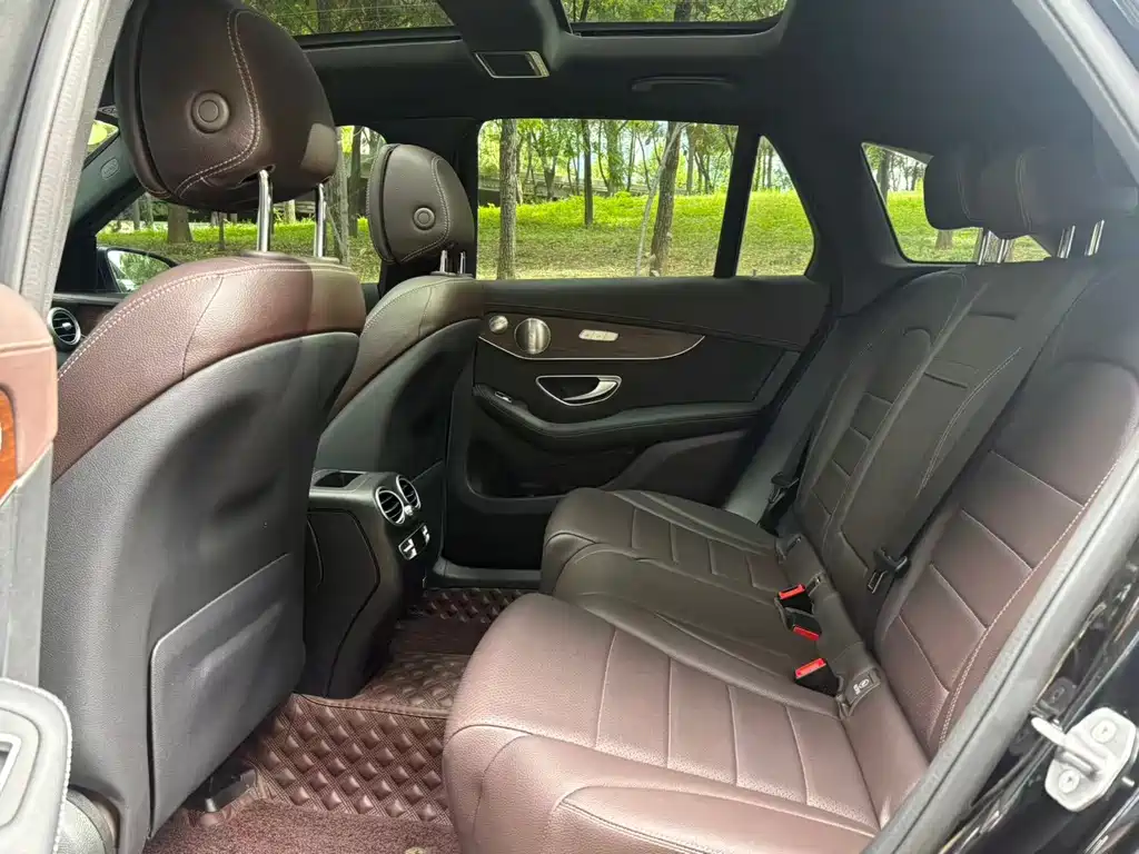 Mercedes-Benz GLC — миниатюра 9