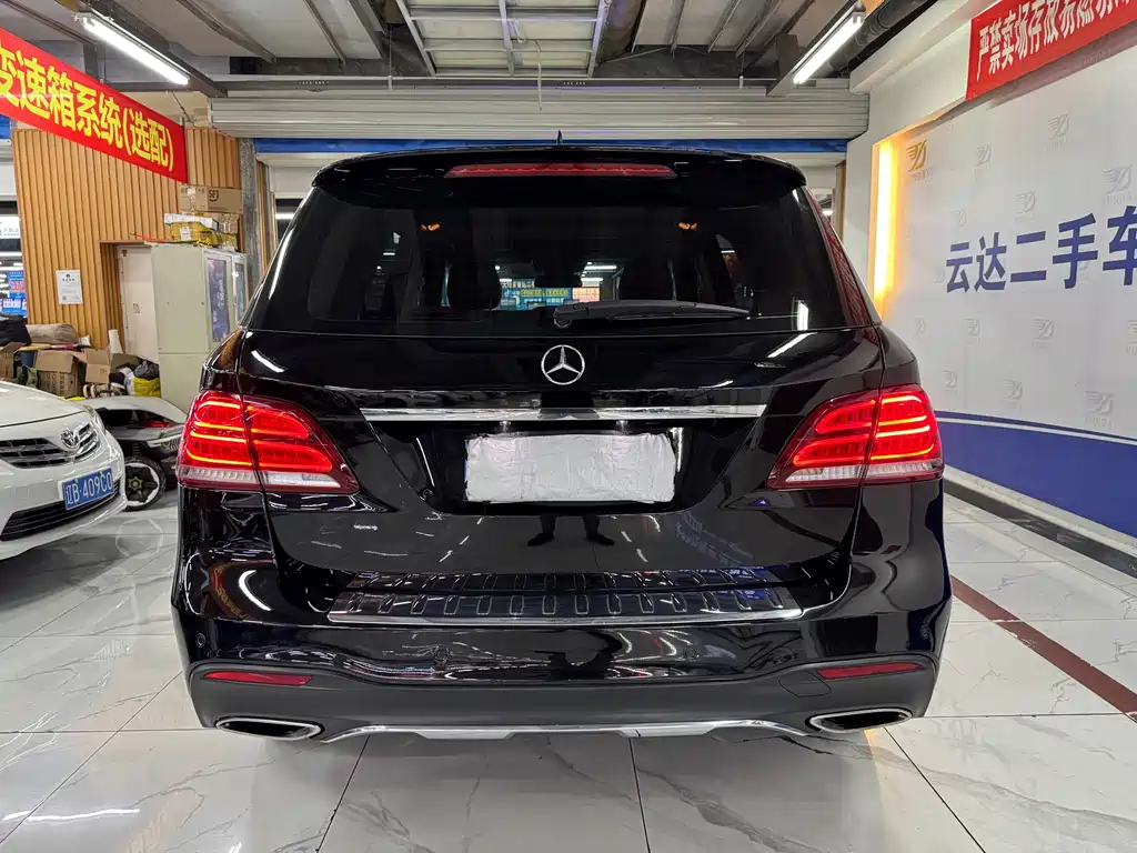 Mercedes-Benz GLE (Import) — миниатюра 11