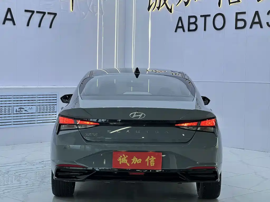 Hyundai Elantra — миниатюра 5