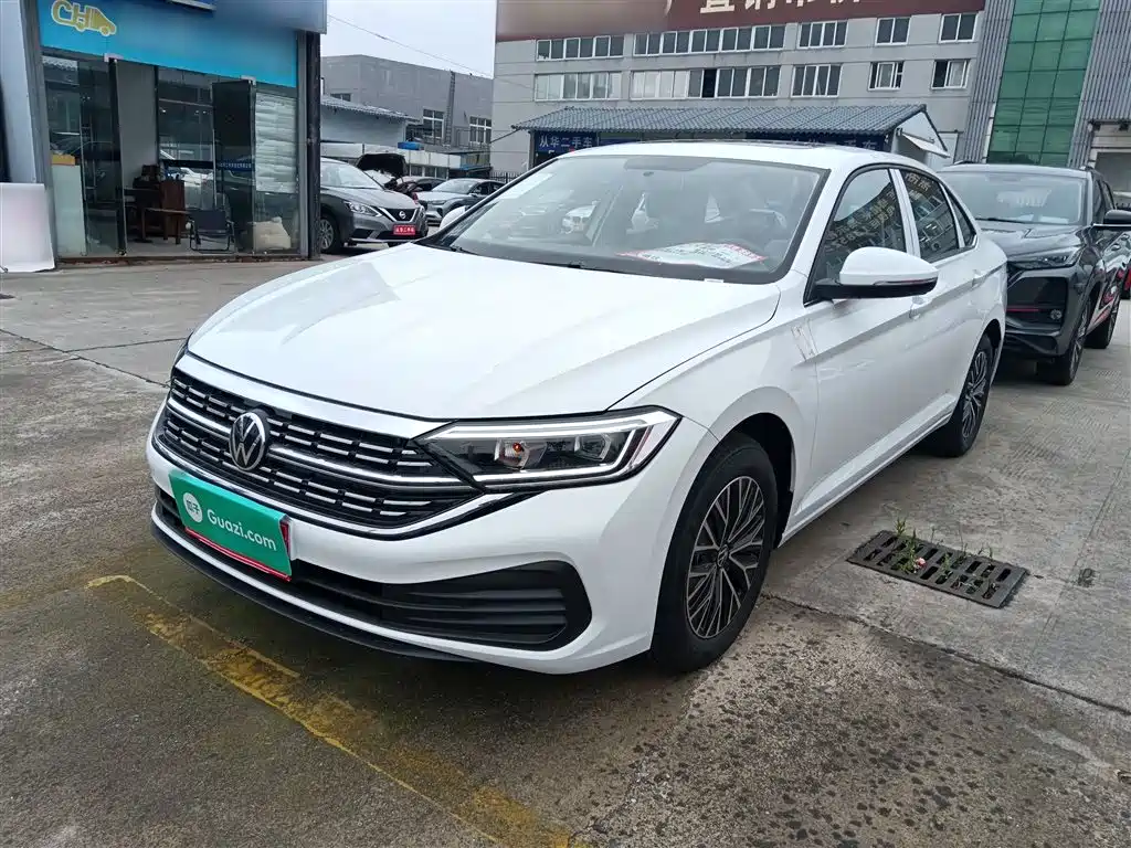 Volkswagen Sagitar 2025 200TSI DSG
