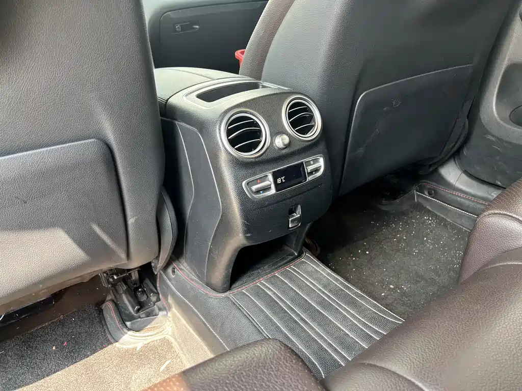 Mercedes-Benz GLC — миниатюра 4
