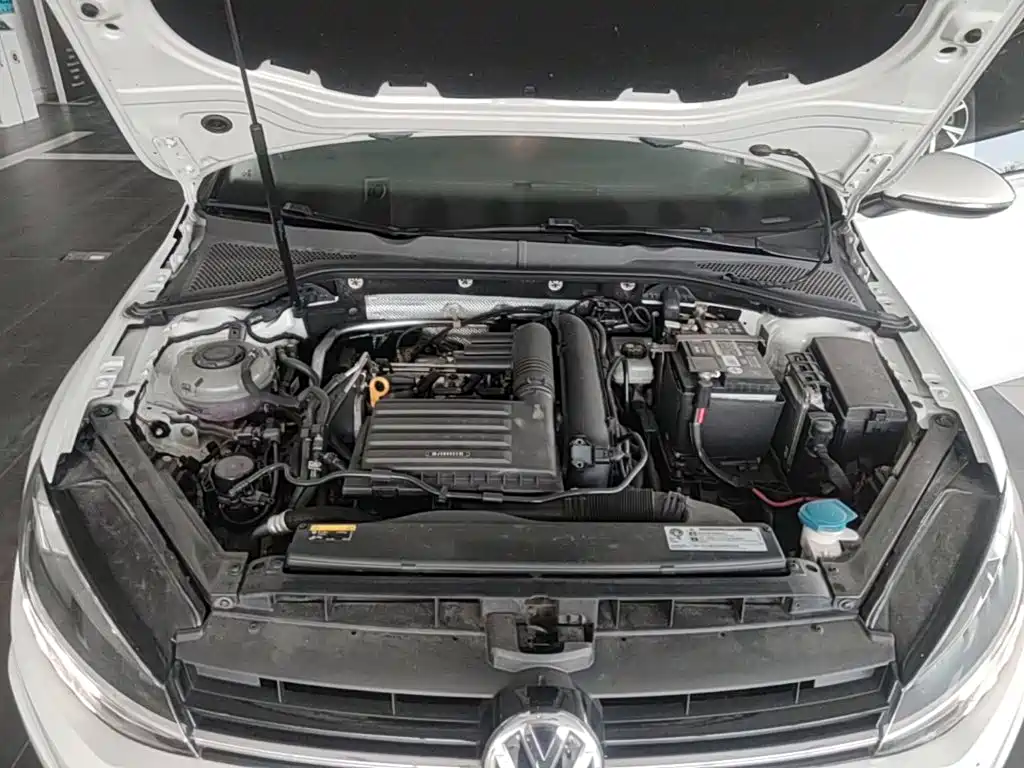 Volkswagen Golf — миниатюра 20