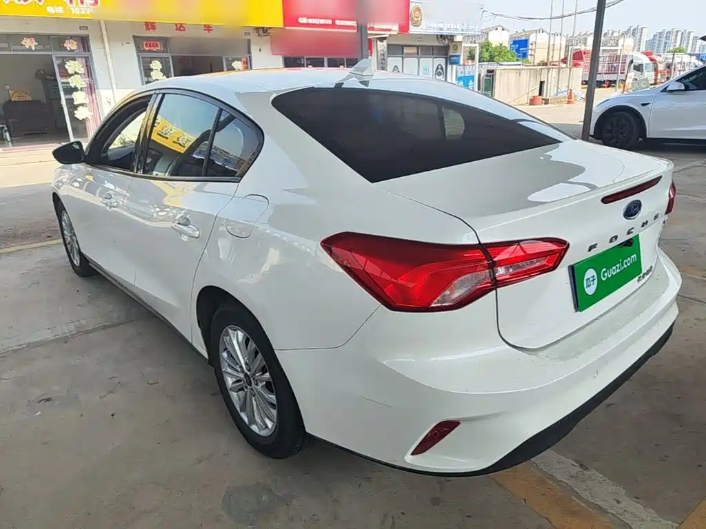 Ford Focus — миниатюра 5