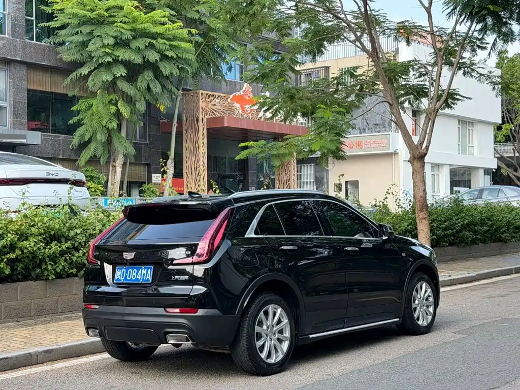 Cadillac XT4 — миниатюра 13