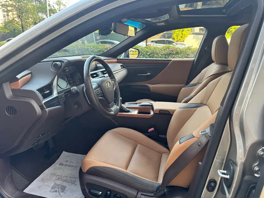 Lexus ES — миниатюра 3