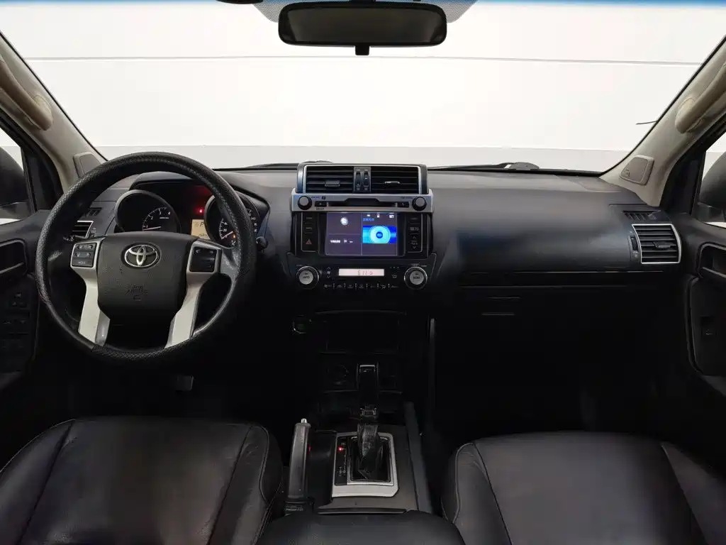 Toyota Prado — миниатюра 5
