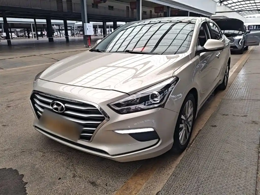 Купить Hyundai Mistra