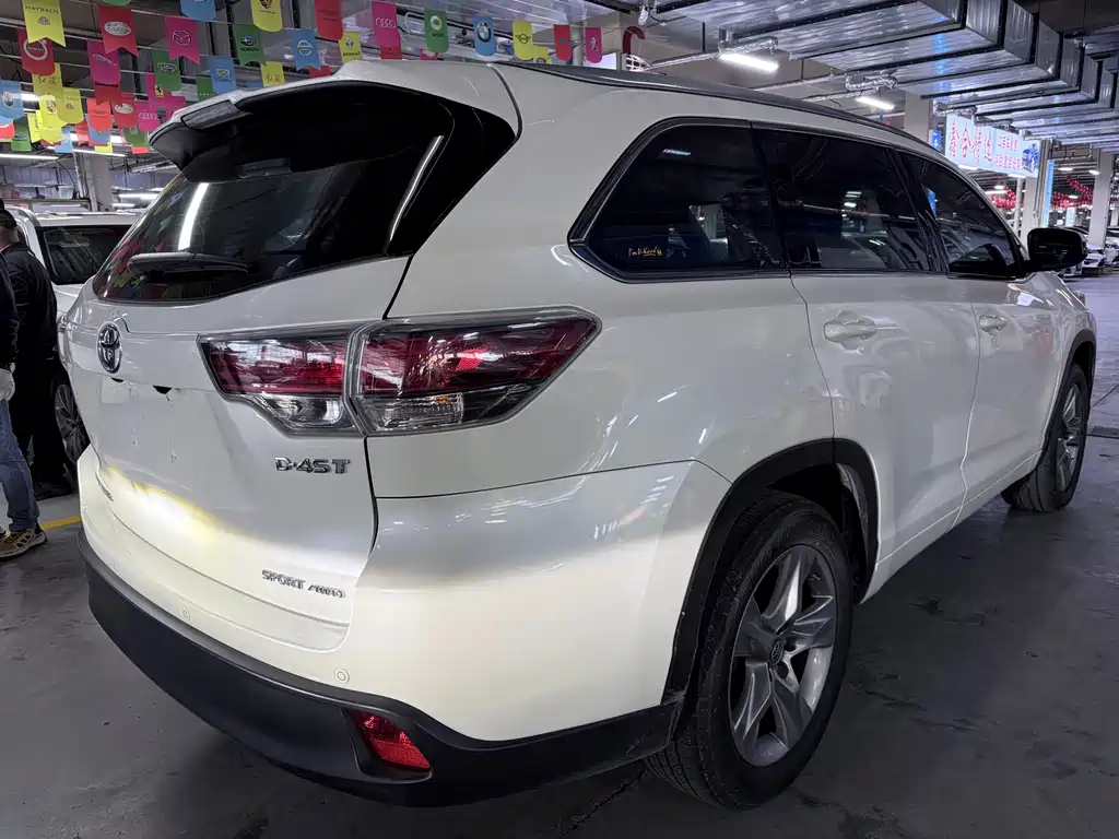 Toyota Highlander — миниатюра 19