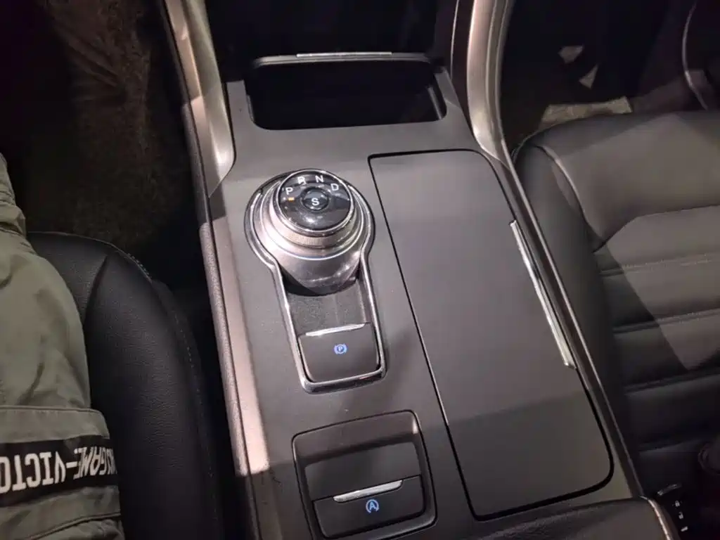 Ford Mondeo — миниатюра 19
