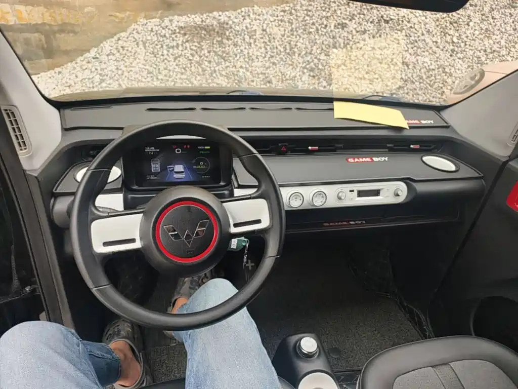 Wuling MINIEV — миниатюра 10