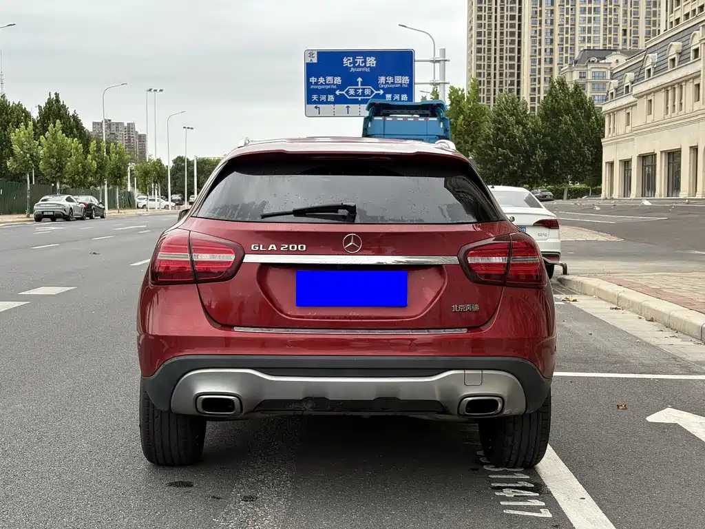Mercedes-Benz GLA — миниатюра 7
