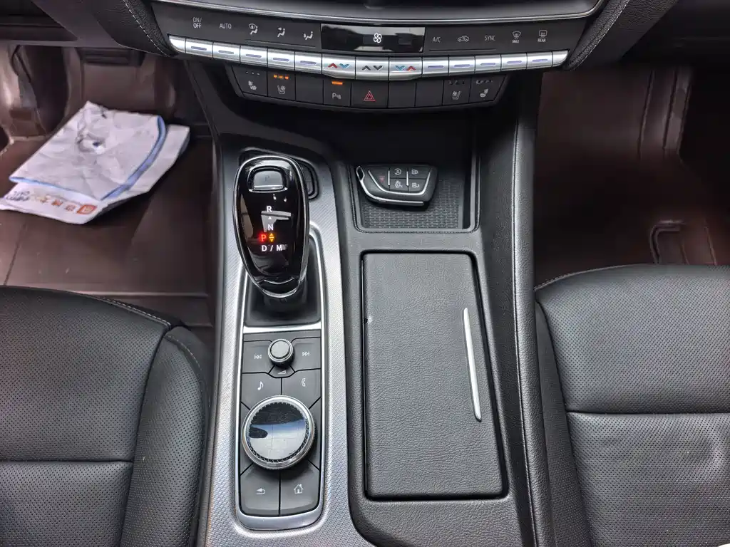 Cadillac CT5 — миниатюра 13