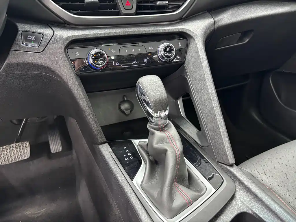 Chevrolet Volando — миниатюра 16