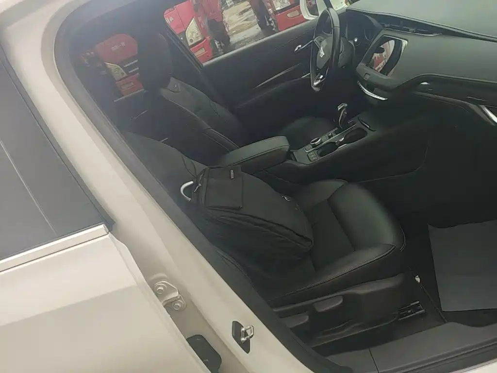 Cadillac XT4 — миниатюра 25