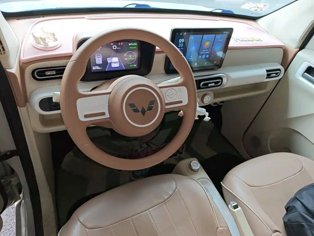 Wuling MINIEV — миниатюра 10