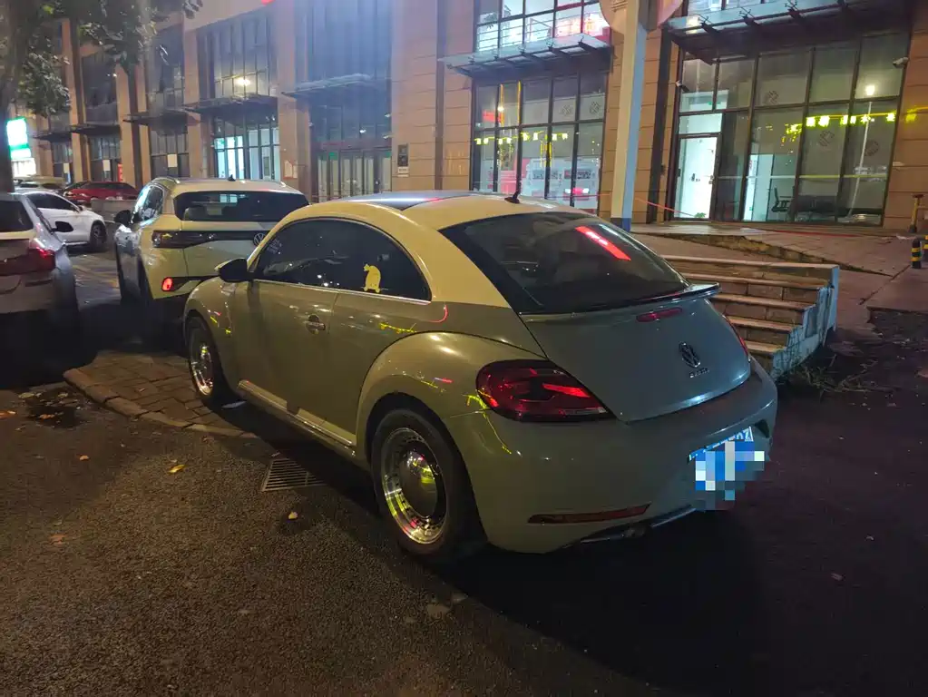 Volkswagen Beetle — миниатюра 4