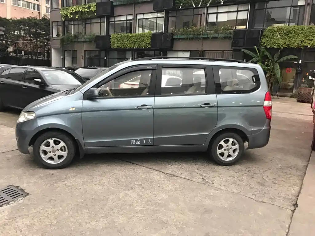 Wuling Hongguang — миниатюра 3