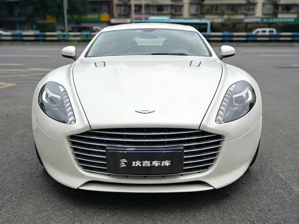 Aston Martin Rapide — миниатюра 3