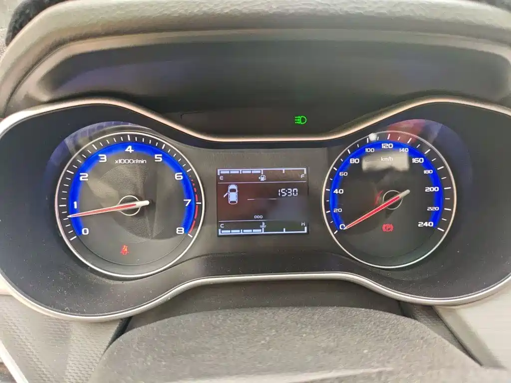 Geely Vision — миниатюра 4