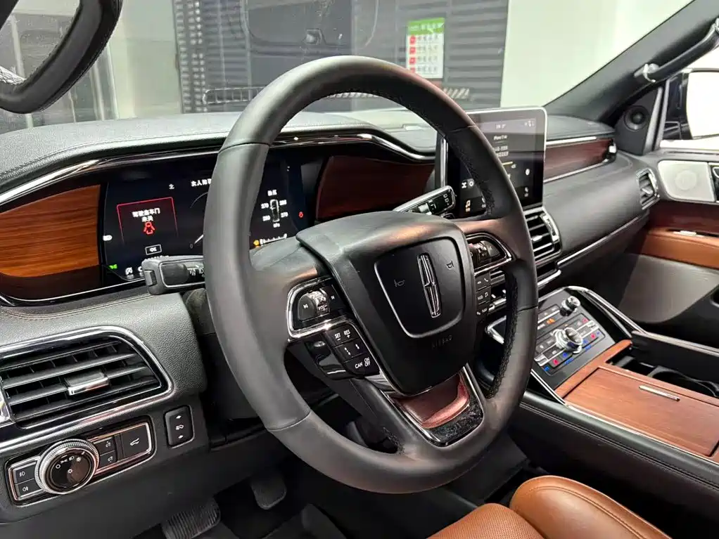 Lincoln Navigator 3.5T Premium Shine Edition China V, фото 7