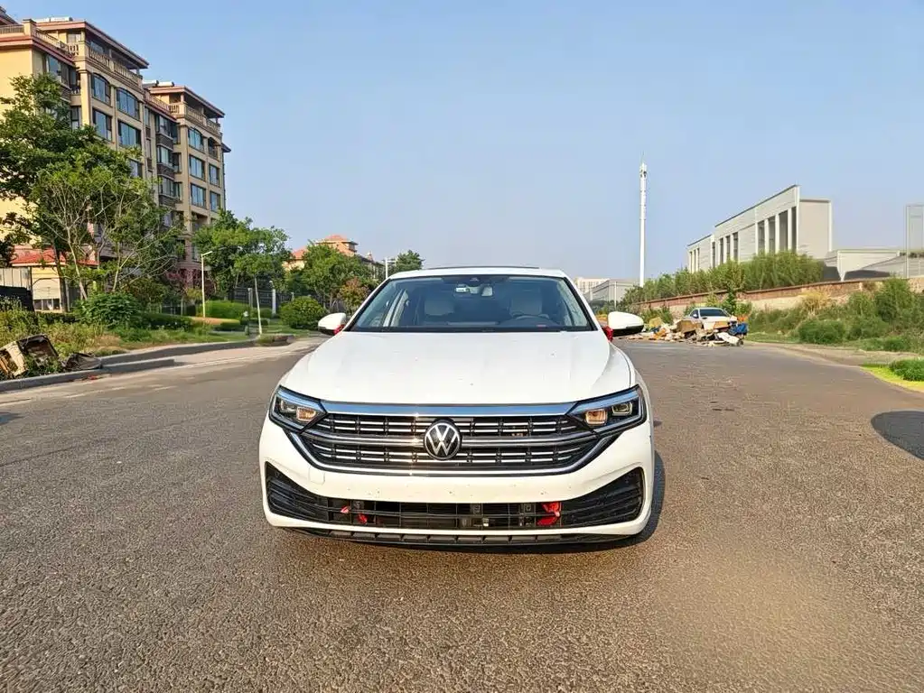 Volkswagen Sagitar 2023 300TSI DSG