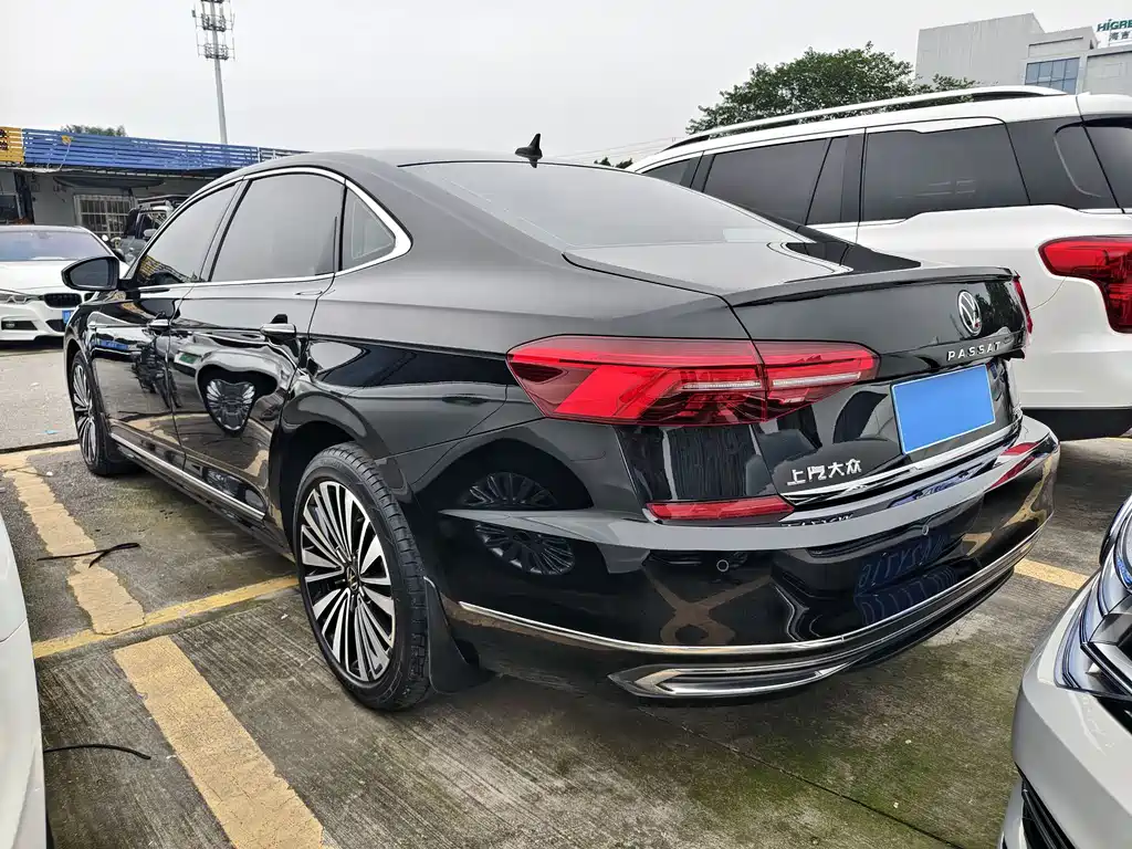 Volkswagen Passat — миниатюра 15