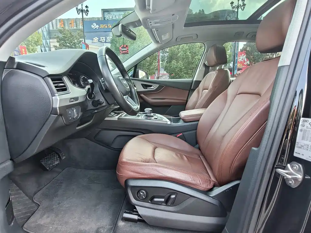Audi Q7 — миниатюра 8