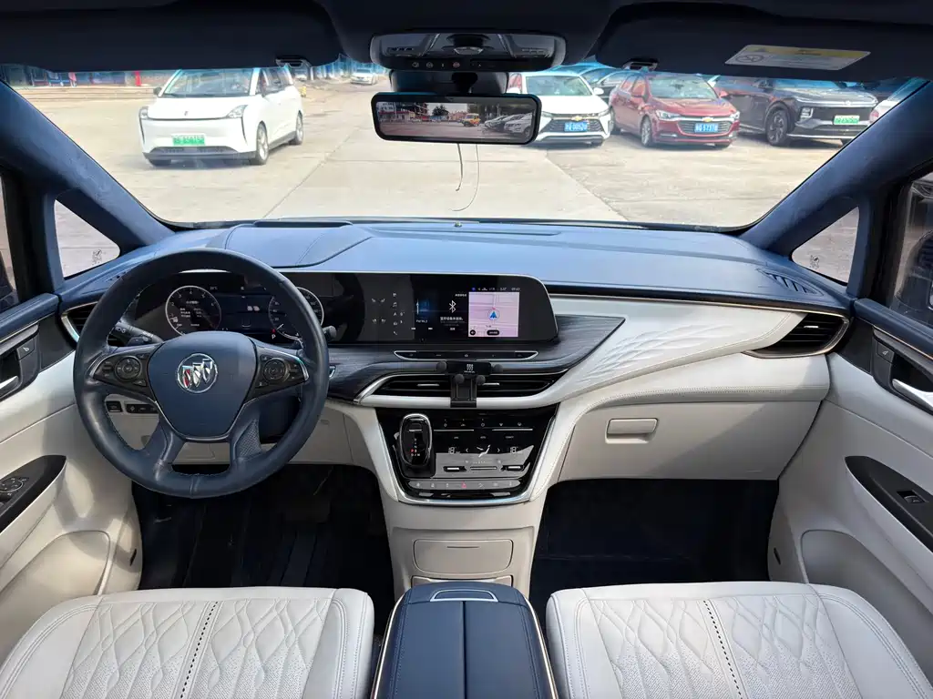 Buick GL8 — миниатюра 12