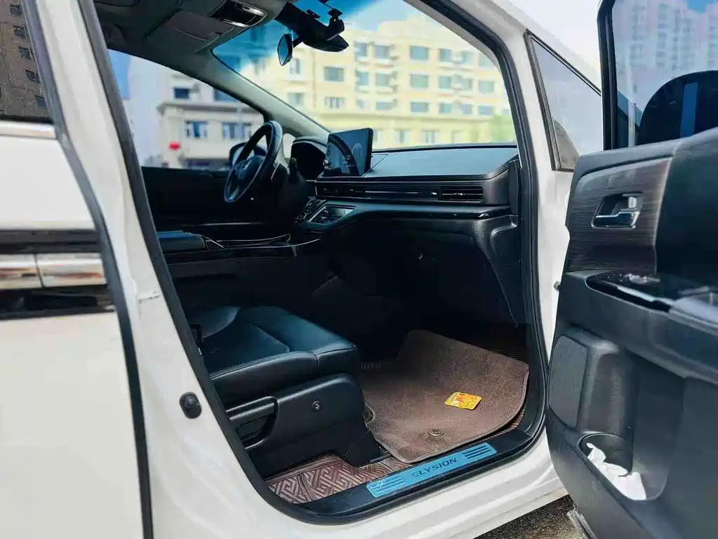 Honda Elysion — миниатюра 9