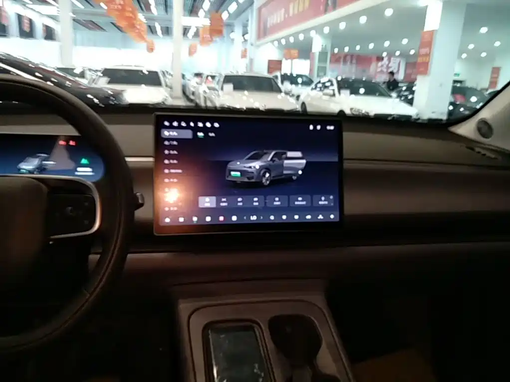 Leapmotor Leapmotor C16 — миниатюра 13