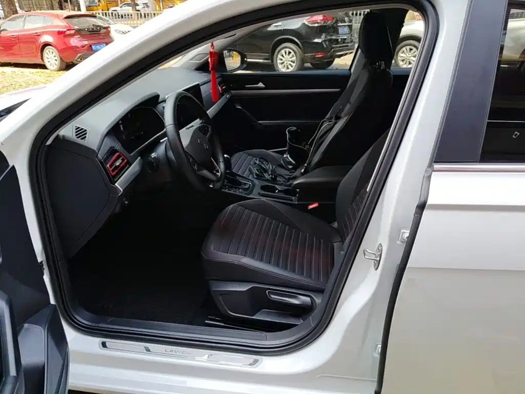 Volkswagen Lavida — миниатюра 15