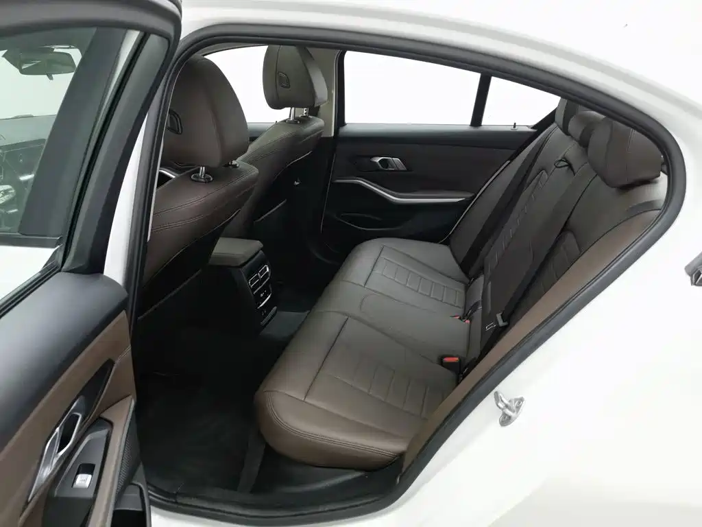 BMW 3 Series — миниатюра 15