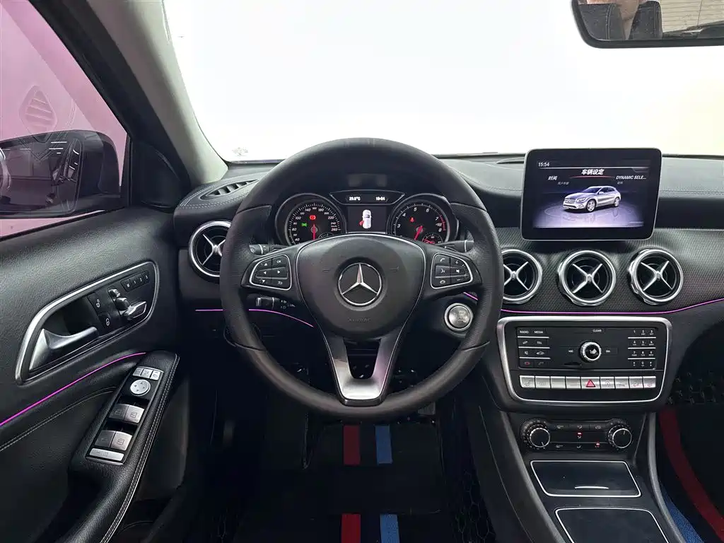 Mercedes-Benz GLA 2018 GLA 220 4MATIC Sport