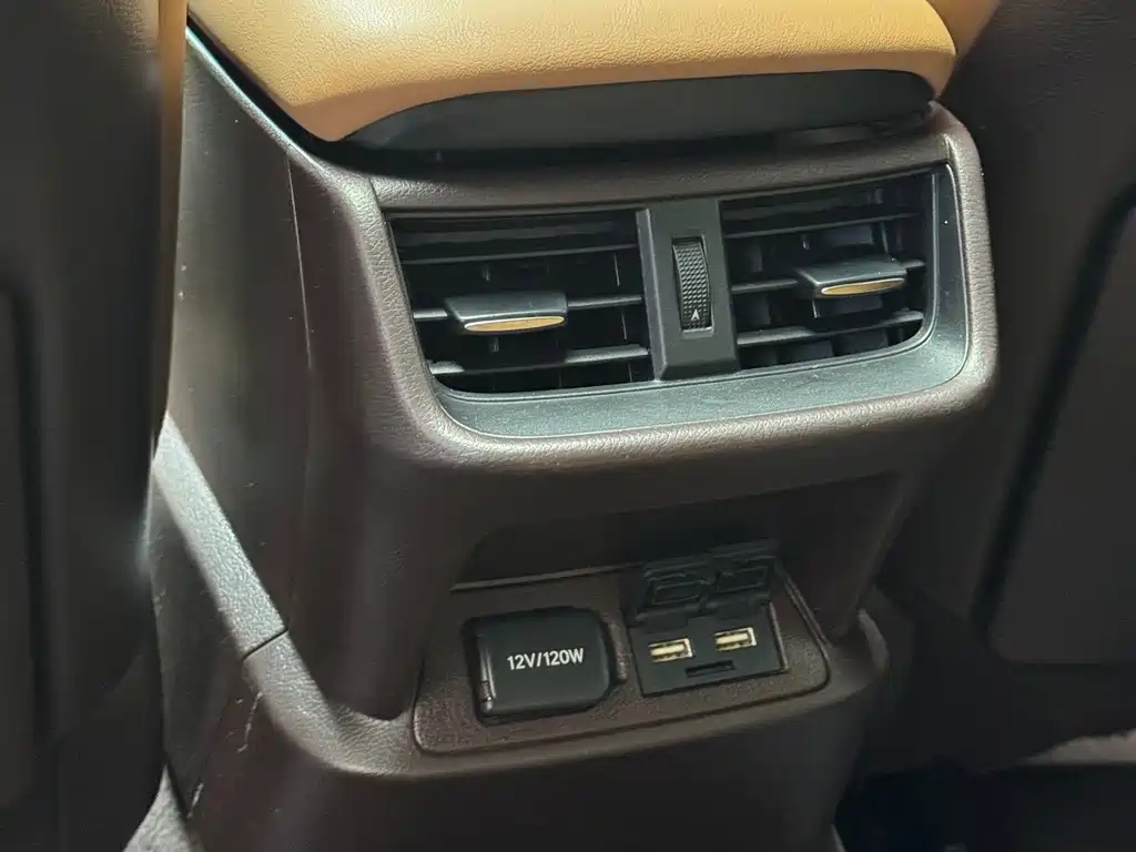 Lexus ES — миниатюра 22